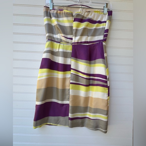 Banana Republic Women’s Size 2 Petite Purple/Yellow Striped Silk Strapless Dress - Picture 4 of 4